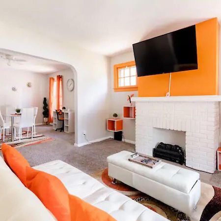 克里夫兰La Naranja Retreat - Cozy Duplex Near Downtown With Parking, 300 Mb Wifi & Self Check In别墅 外观 照片