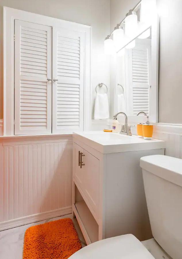 克里夫兰La Naranja Retreat - Cozy Duplex Near Downtown With Parking, 300 Mb Wifi & Self Check In别墅 外观 照片